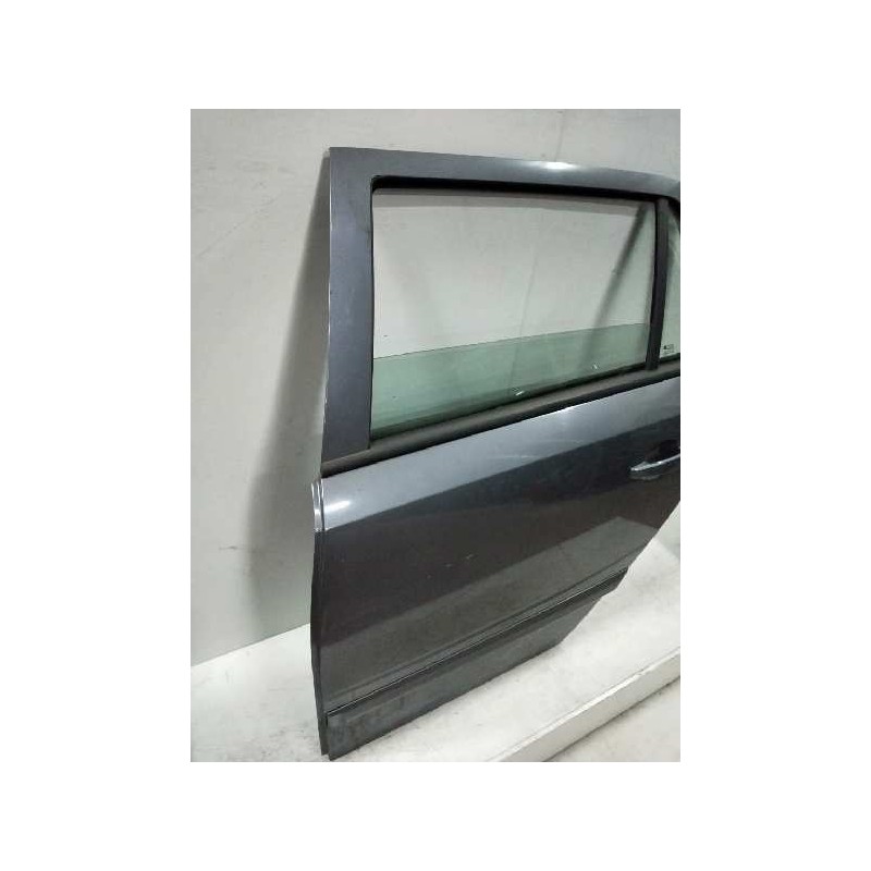 Recambio de puerta trasera izquierda para opel astra h caravan 1.7 16v cdti referencia OEM IAM  5P 