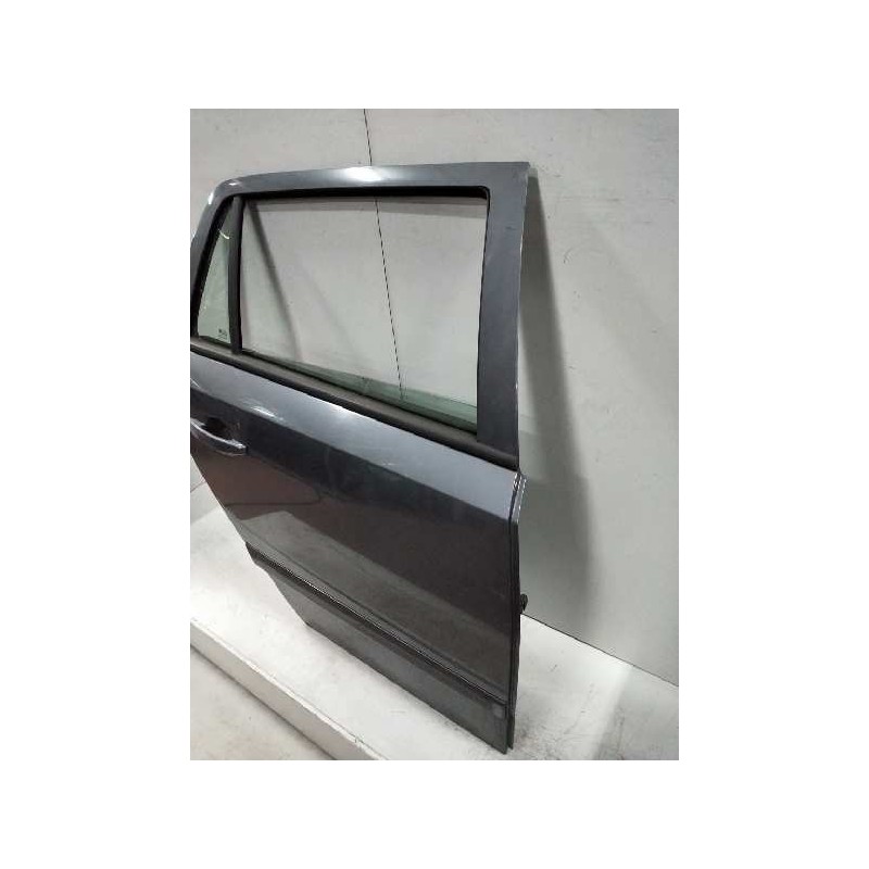 Recambio de puerta trasera derecha para opel astra h caravan 1.7 16v cdti referencia OEM IAM  5P 