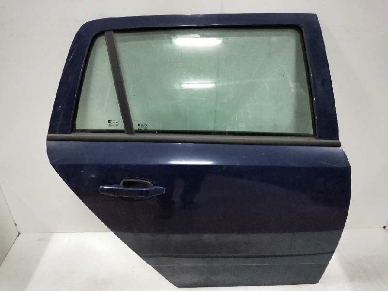 Recambio de puerta trasera derecha para opel astra h caravan 1.9 16v cdti cat (z 19 dth / lrd) referencia OEM IAM  5P  Recambio de puerta trasera derecha para opel astra h caravan 1.9 16v cdti cat (z 19 dth / lrd) referencia OEM IAM  5P