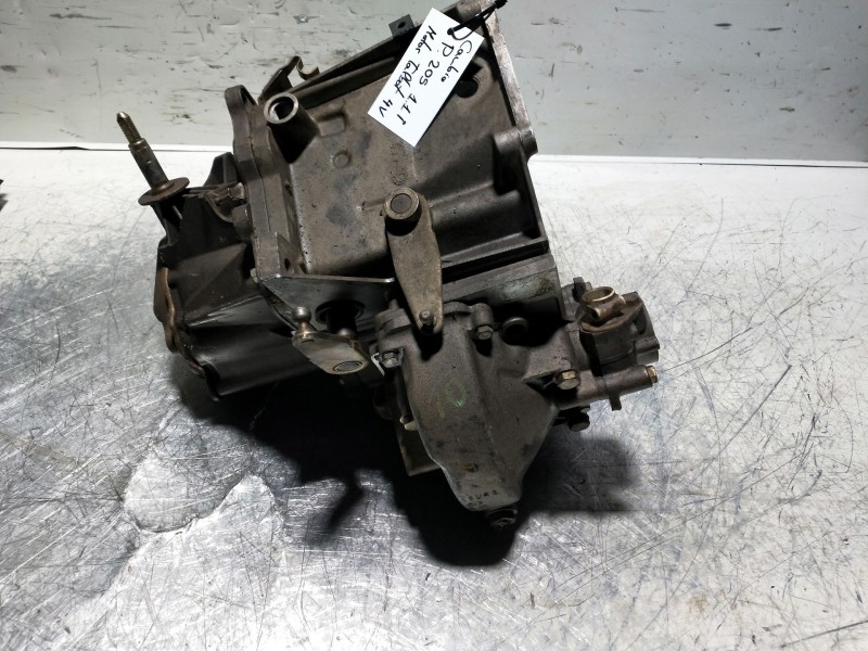 Recambio de caja cambios para peugeot 205 berlina referencia OEM IAM 2BM38  