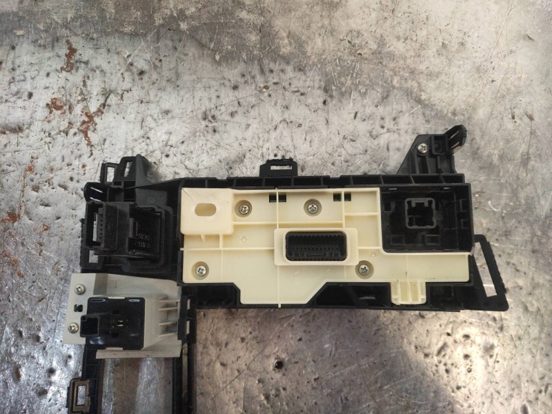 Recambio de mando multifuncion para lexus ct 200h referencia OEM IAM   