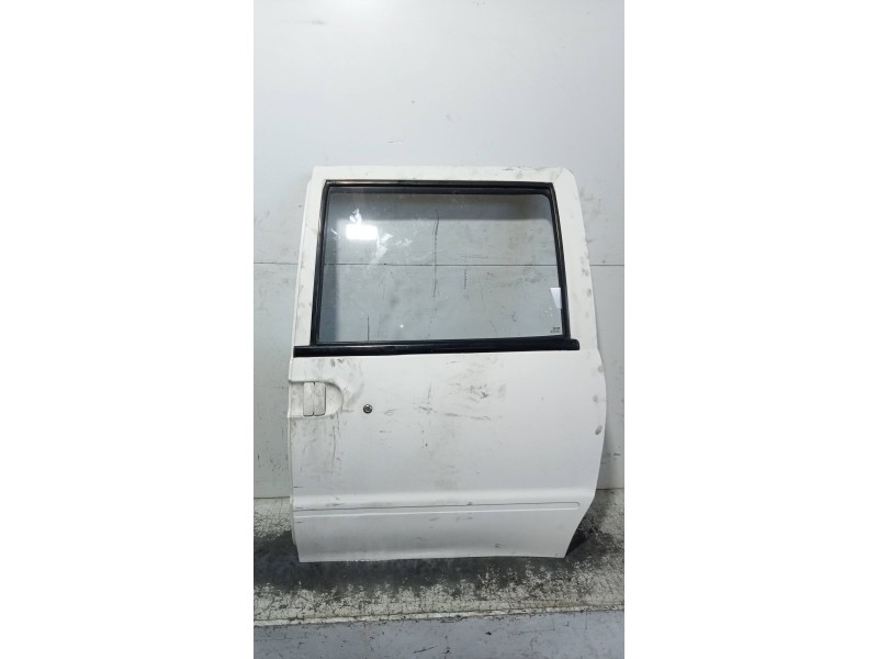 Recambio de puerta lateral corredera izquierda para nissan vanette cargo vanette cargo combi - 5 referencia OEM IAM  ACRISTALADA