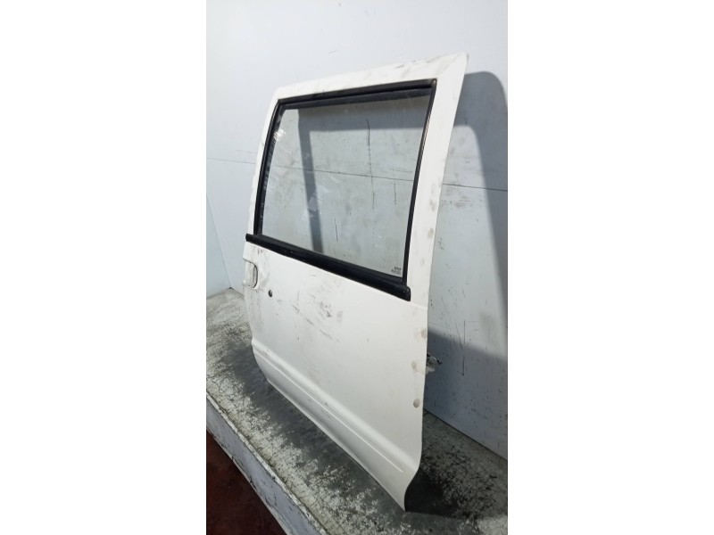 Recambio de puerta lateral corredera izquierda para nissan vanette cargo vanette cargo combi - 5 referencia OEM IAM  ACRISTALADA