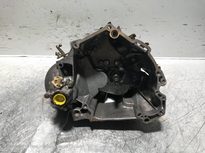 Recambio de caja cambios para peugeot 205 berlina 1.3 referencia OEM IAM   