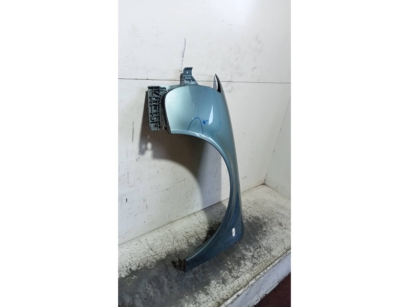 Recambio de aleta delantera izquierda para audi a6 berlina (4b2) 1.9 tdi referencia OEM IAM   