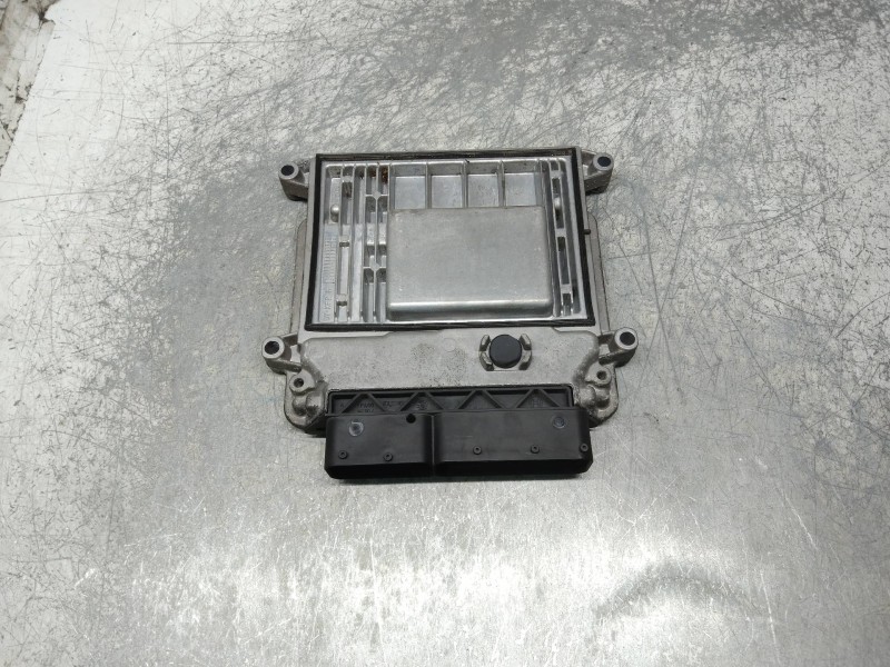 Recambio de centralita motor uce para kia cee´d 1.4 cat referencia OEM IAM 0261201202 391102B520 GED744CFS45000