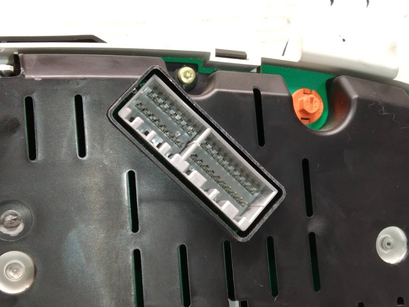 Recambio de cuadro instrumentos para kia cee´d 1.4 cat referencia OEM IAM 940031H010 S010 