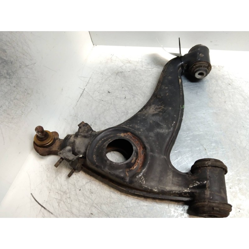 Recambio de brazo suspension inferior delantero derecho para mercedes clase c (w201) berlina 2.5 d 190 (201.126) referencia OEM 