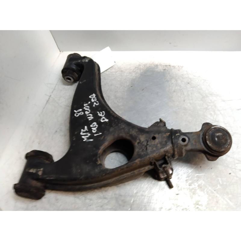 Recambio de brazo suspension inferior delantero derecho para mercedes clase c (w201) berlina 2.5 d 190 (201.126) referencia OEM  Recambio de brazo suspension inferior delantero derecho para mercedes clase c (w201) berlina 2.5 d 190 (201.126) referencia OEM