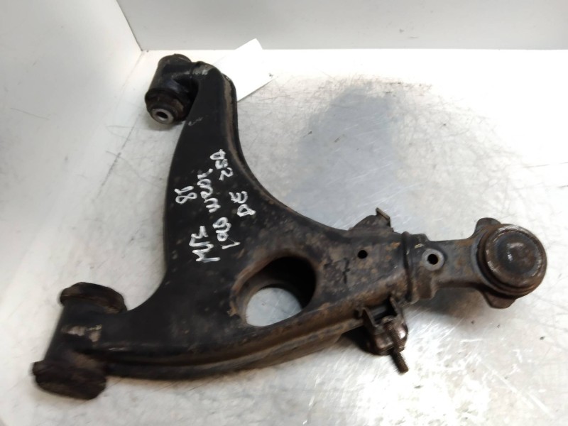 Recambio de brazo suspension inferior delantero derecho para mercedes clase c (w201) berlina 2.5 d 190 (201.126) referencia OEM  Recambio de brazo suspension inferior delantero derecho para mercedes clase c (w201) berlina 2.5 d 190 (201.126) referencia OEM