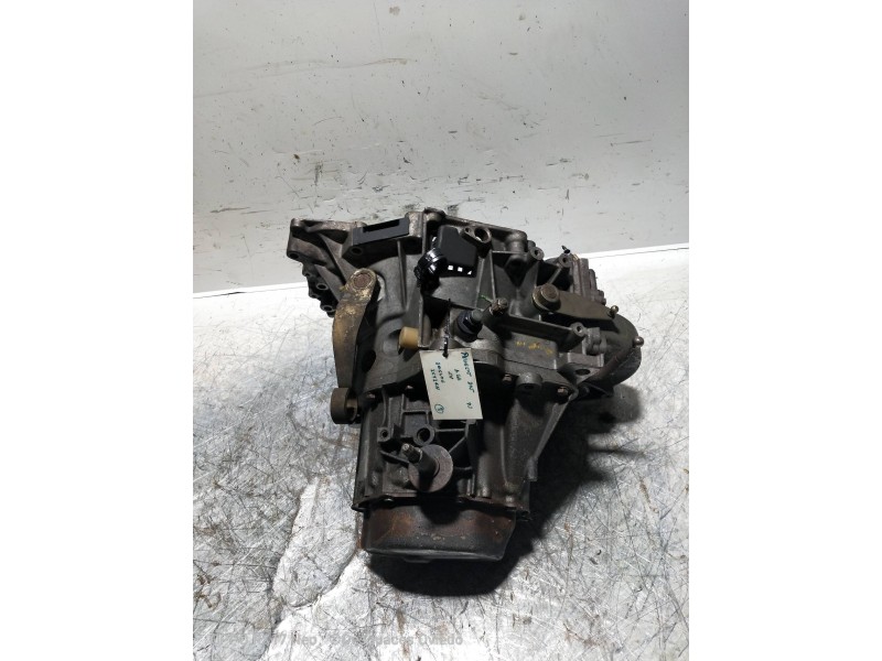 Recambio de caja cambios para peugeot 205 berlina xad / xad multi referencia OEM IAM 20CL08 2682611 