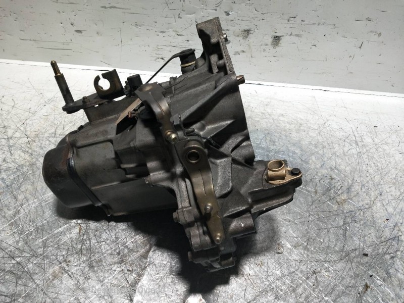 Recambio de caja cambios para peugeot 205 berlina xad / xad multi referencia OEM IAM   
