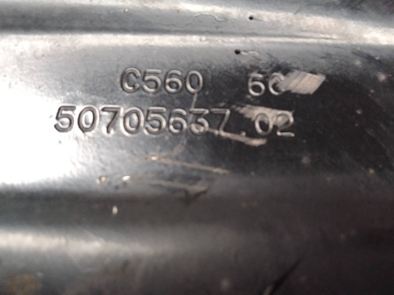Recambio de brazo suspension inferior trasero izquierdo para alfa romeo 159 (140) 1.9 jtd (m) 16v cat referencia OEM IAM 5070563
