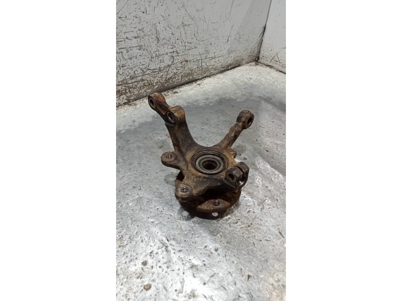 Recambio de mangueta delantera derecha para renault 5 (b/c40) referencia OEM IAM   