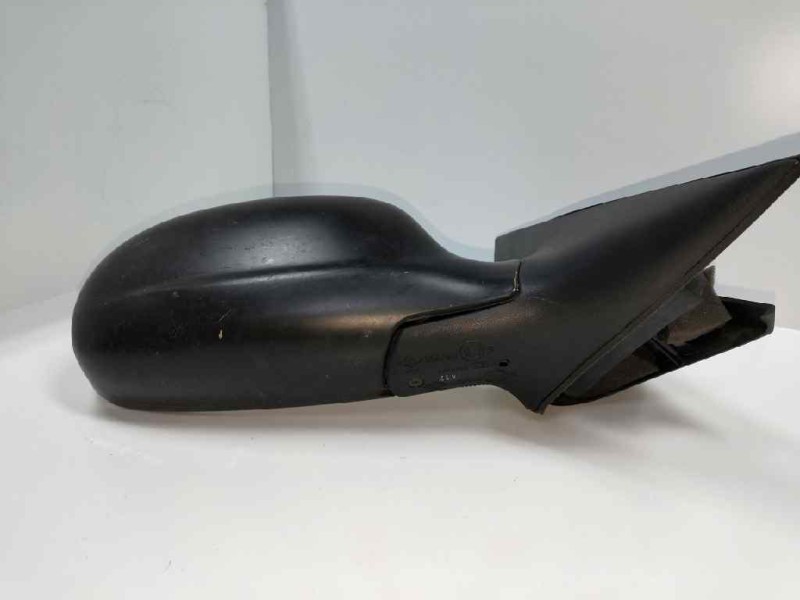 Recambio de retrovisor derecho para daewoo nubira berlina 1.6 cat referencia OEM IAM   MANUAL