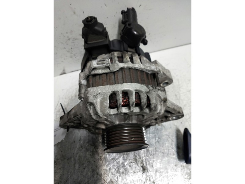 Recambio de alternador para kia cee´d 1.4 cat referencia OEM IAM 3730028101  