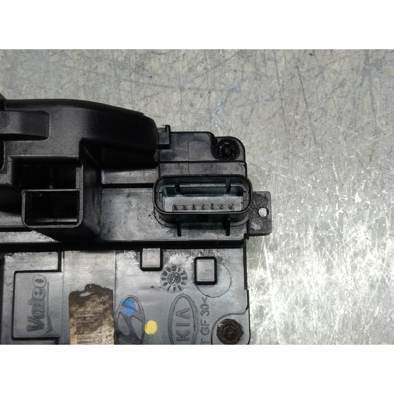 Recambio de motor cierre centralizado delantero derecho para kia cee´d 1.4 cat referencia OEM IAM   5P