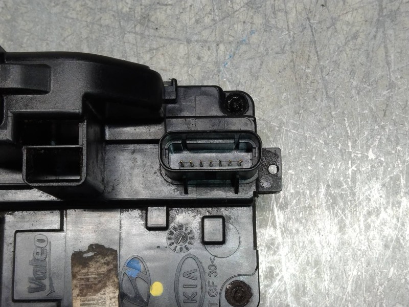 Recambio de motor cierre centralizado delantero derecho para kia cee´d 1.4 cat referencia OEM IAM   5P