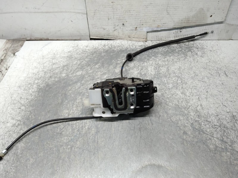 Recambio de motor cierre centralizado trasero izquierdo para kia cee´d 1.4 cat referencia OEM IAM   5P