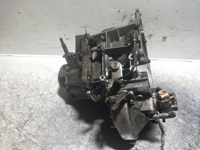Recambio de caja cambios para peugeot 405 berlina 1.9 cat referencia OEM IAM 20CJ62 1534003C 