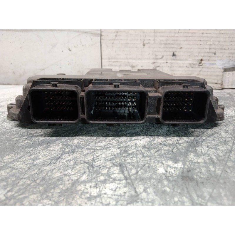 Recambio de centralita motor uce para peugeot 206 berlina x-line refri referencia OEM IAM 0281010707 9647785780 EDC16C3 82