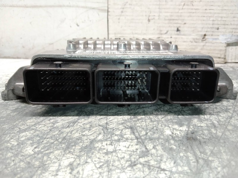 Recambio de centralita motor uce para citroen c5 berlina exclusive referencia OEM IAM 5WS40307AT SW9659211580 HW9655041480 SID80