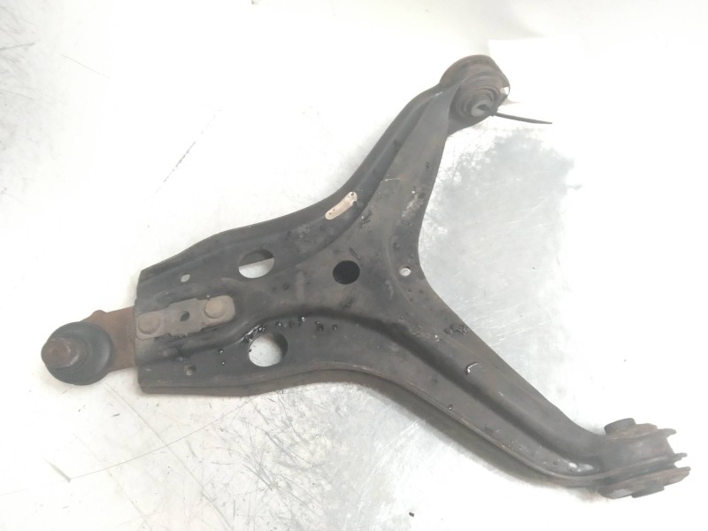 Recambio de brazo suspension inferior delantero derecho para audi 80/90 (893) referencia OEM IAM    Recambio de brazo suspension inferior delantero derecho para audi 80/90 (893) referencia OEM IAM