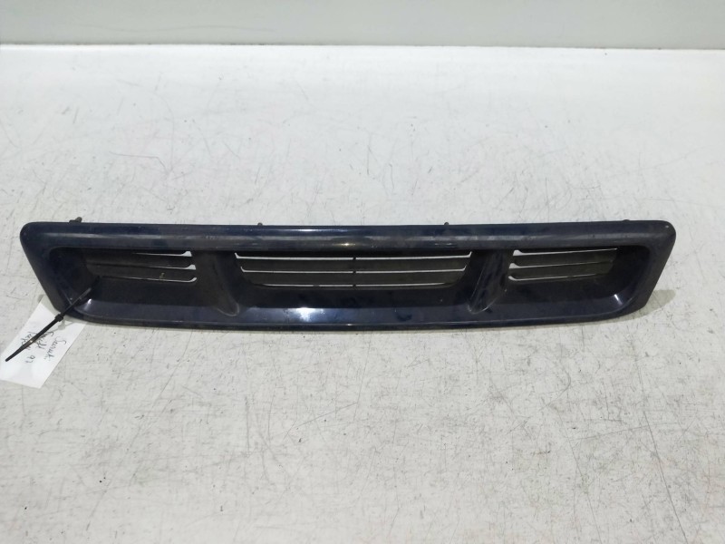 Recambio de rejilla delantera para suzuki swift sf berlina (ea) referencia OEM IAM   