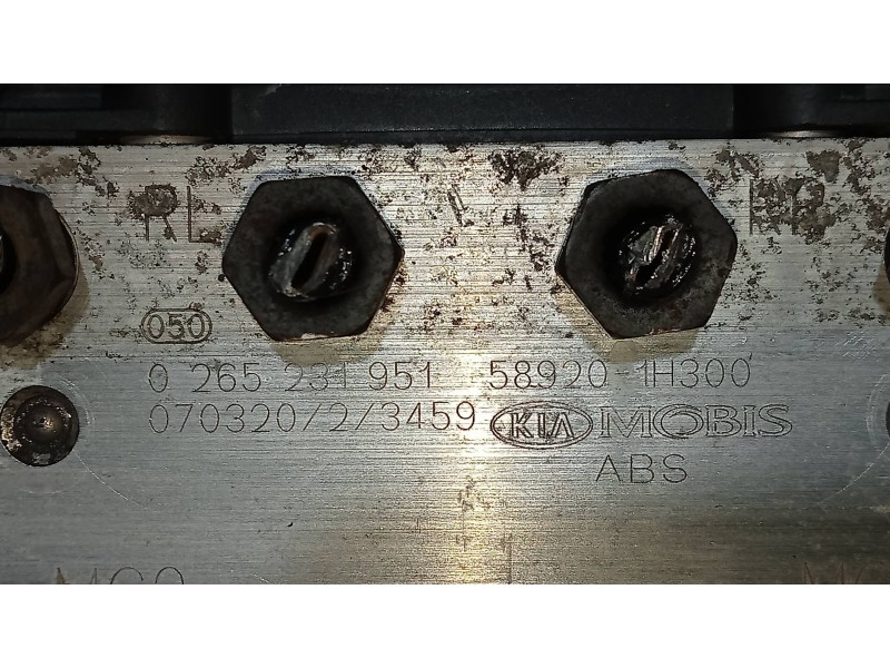 Recambio de abs para kia cee´d 1.4 cat referencia OEM IAM 0265231951 589201H300 