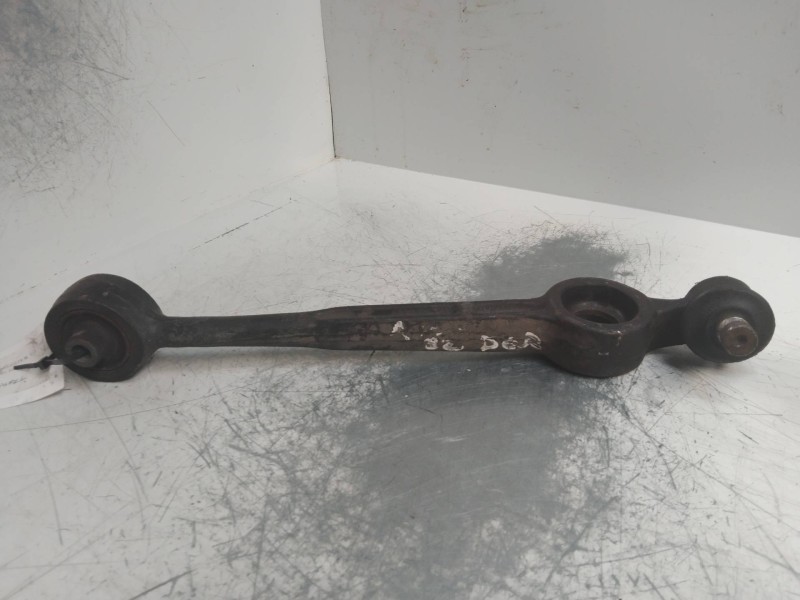 Recambio de brazo suspension inferior delantero derecho para audi 100 berlina (443) 2.2 referencia OEM IAM   