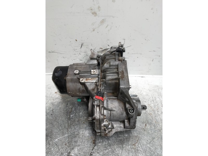 Recambio de caja cambios para renault 19 (b/c/l53) 1.7 77 kw referencia OEM IAM JB3027 C123204 