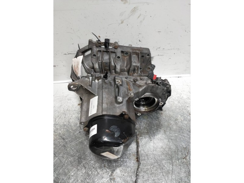 Recambio de caja cambios para renault 19 (b/c/l53) 1.7 77 kw referencia OEM IAM JB3027 C123204 