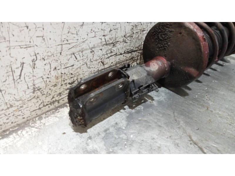 Recambio de amortiguador delantero derecho para renault 5 (b/c40) referencia OEM IAM   