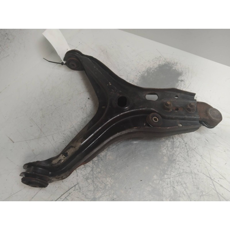 Recambio de brazo suspension inferior delantero derecho para audi 80/90 (893) 80 quattro referencia OEM IAM   
