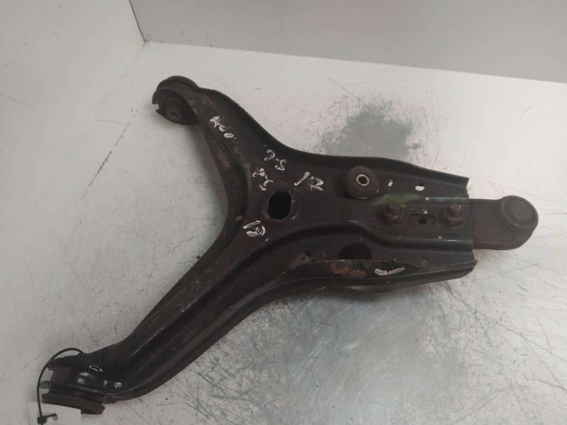 Recambio de brazo suspension inferior delantero izquierdo para audi 80/90 (893) 80 quattro referencia OEM IAM   