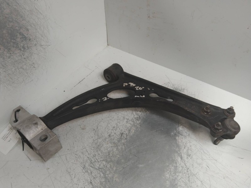 Recambio de brazo suspension inferior delantero izquierdo para audi a3 sportback (8p) 2.0 tdi referencia OEM IAM 1K0407153G  