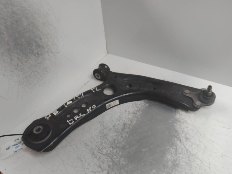 Recambio de brazo suspension inferior delantero derecho para audi a3 sportback (8va) attraction referencia OEM IAM 5Q0407152J  