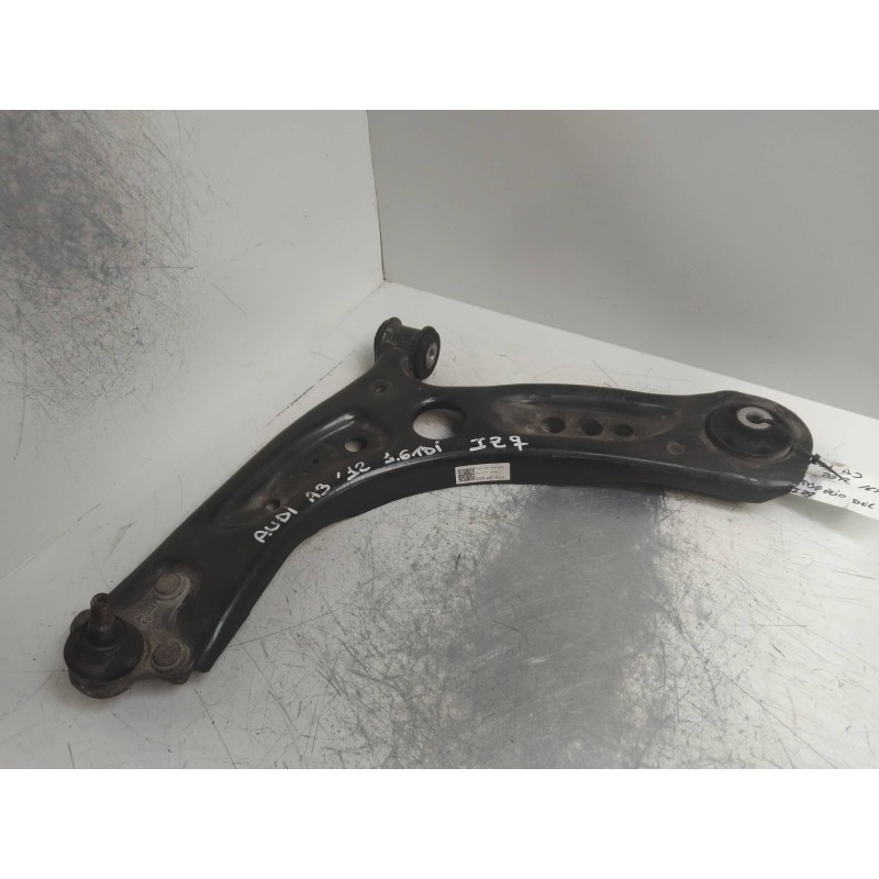 Recambio de brazo suspension inferior delantero izquierdo para audi a3 sportback (8va) attraction referencia OEM IAM 5Q0407151J 
