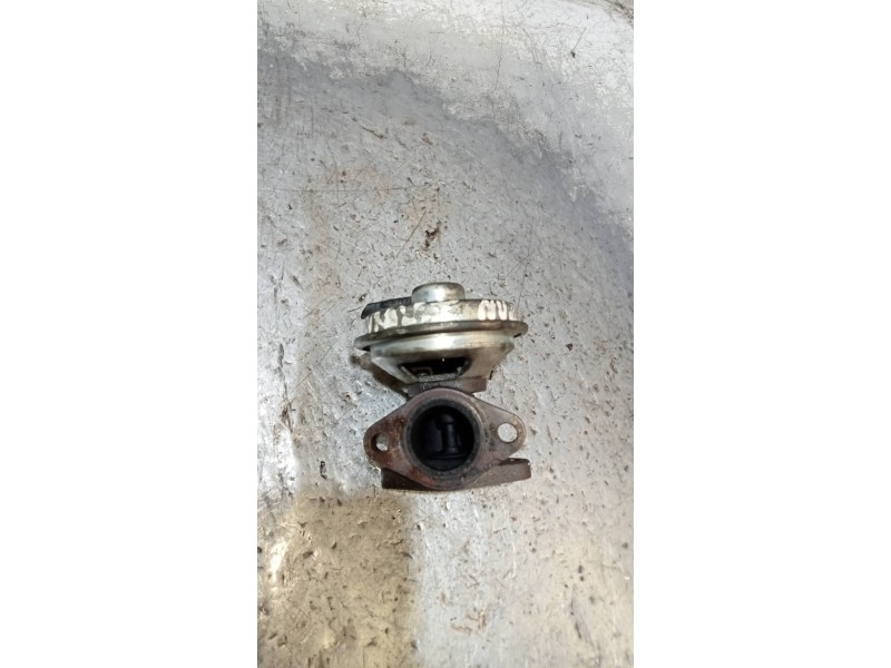 Recambio de valvula egr para chevrolet nubira berlina 2.0 diesel cat referencia OEM IAM   