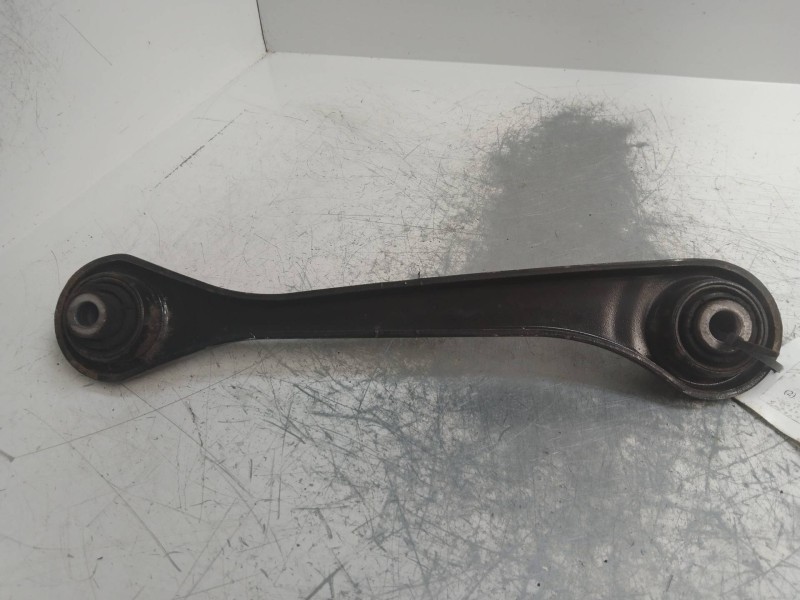 Recambio de tirante trasero izquierdo para audi a3 (8p) 1.9 tdi referencia OEM IAM    Recambio de tirante trasero izquierdo para audi a3 (8p) 1.9 tdi referencia OEM IAM