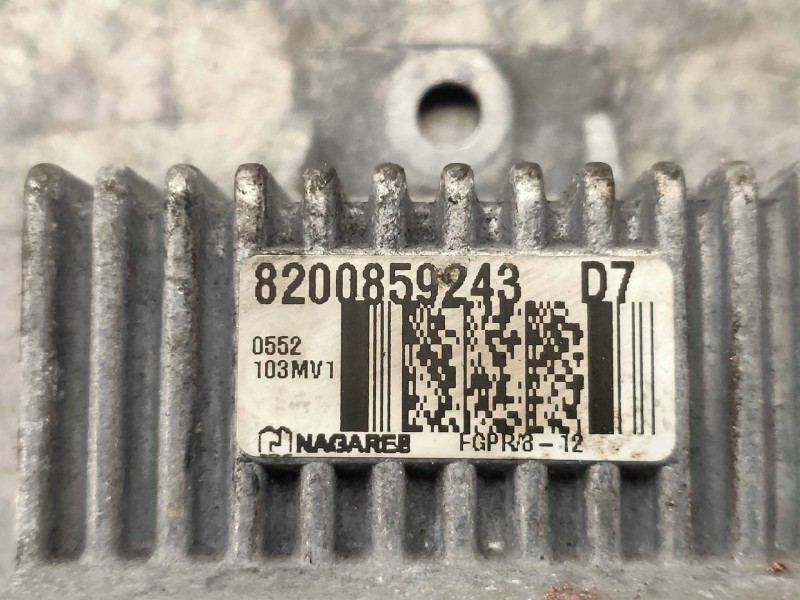 Recambio de caja precalentamiento para renault megane iii berlina 5 p style referencia OEM IAM 8200859243D7 0552103MV1 