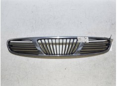Recambio de rejilla delantera para daewoo nubira berlina 2.0 cat referencia OEM IAM   