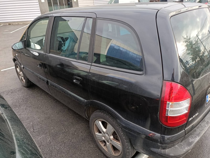 opel zafira a del año 2005