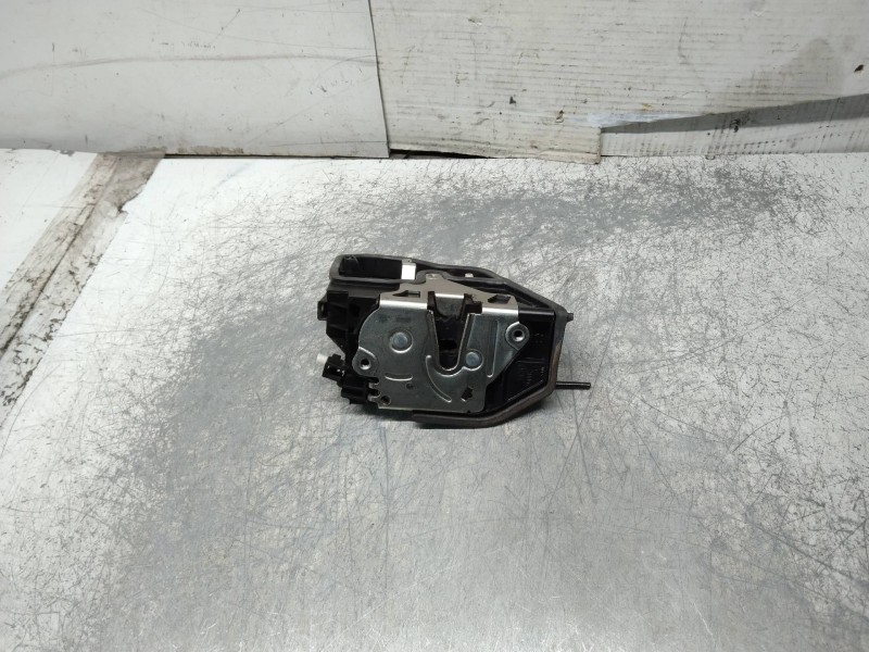 Recambio de motor cierre centralizado delantero derecho para bmw x3 (e83) 3.0d referencia OEM IAM 7167068  5P