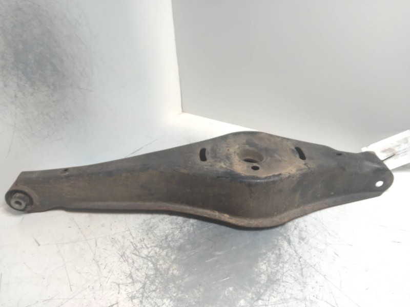 Recambio de brazo suspension inferior trasero derecho para audi a3 (8p) 2.0 tdi referencia OEM IAM   