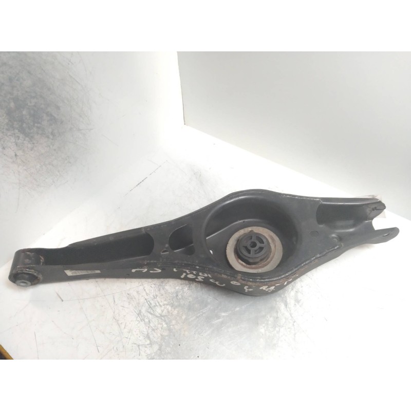 Recambio de brazo suspension inferior trasero derecho para audi a3 (8p) 1.9 tdi referencia OEM IAM   
