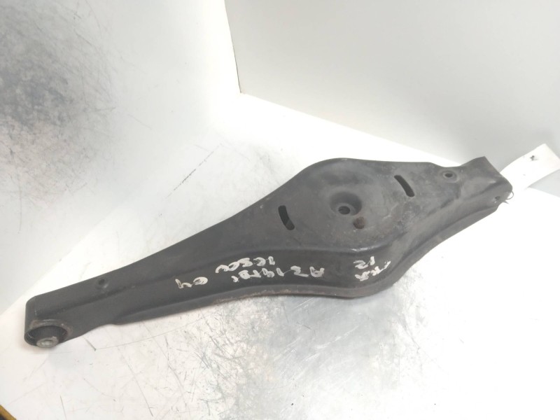 Recambio de brazo suspension inferior trasero izquierdo para audi a3 (8p) 1.9 tdi referencia OEM IAM    Recambio de brazo suspension inferior trasero izquierdo para audi a3 (8p) 1.9 tdi referencia OEM IAM