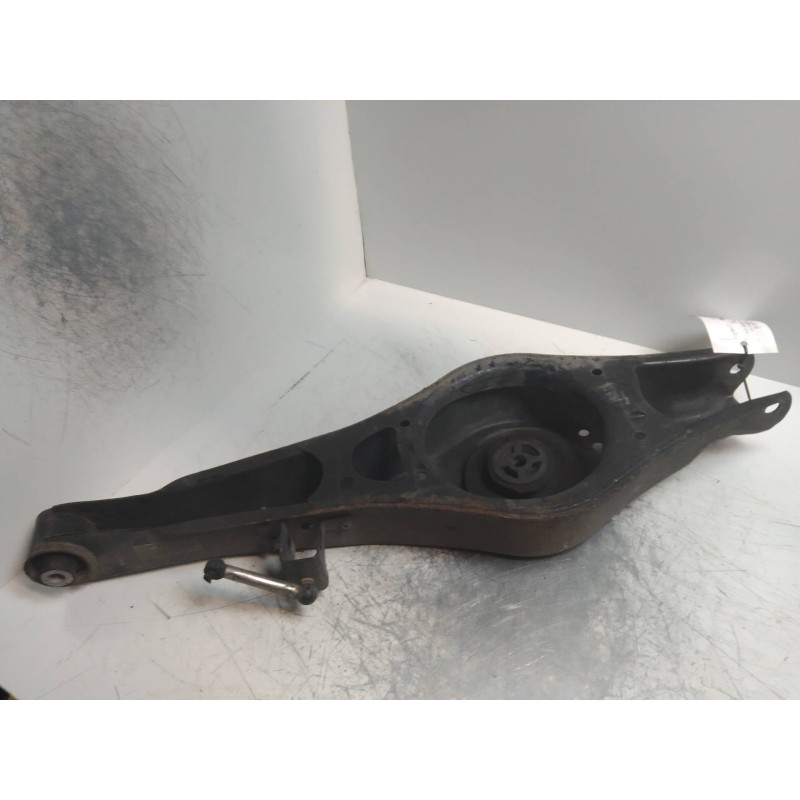 Recambio de brazo suspension inferior trasero izquierdo para audi a3 sportback (8p) 2.0 tdi ambiente (125kw) referencia OEM IAM 