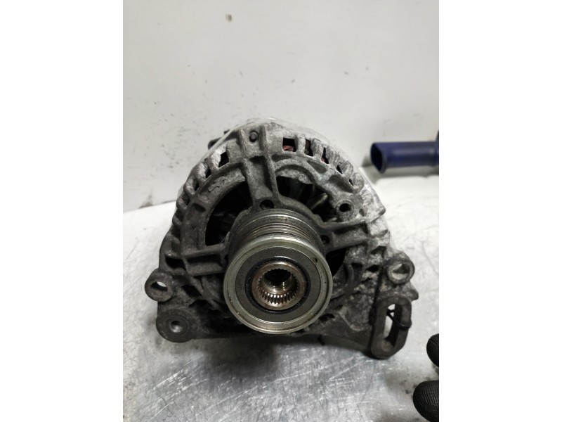 Recambio de alternador para seat ibiza (6l1) reference referencia OEM IAM 045903023C  