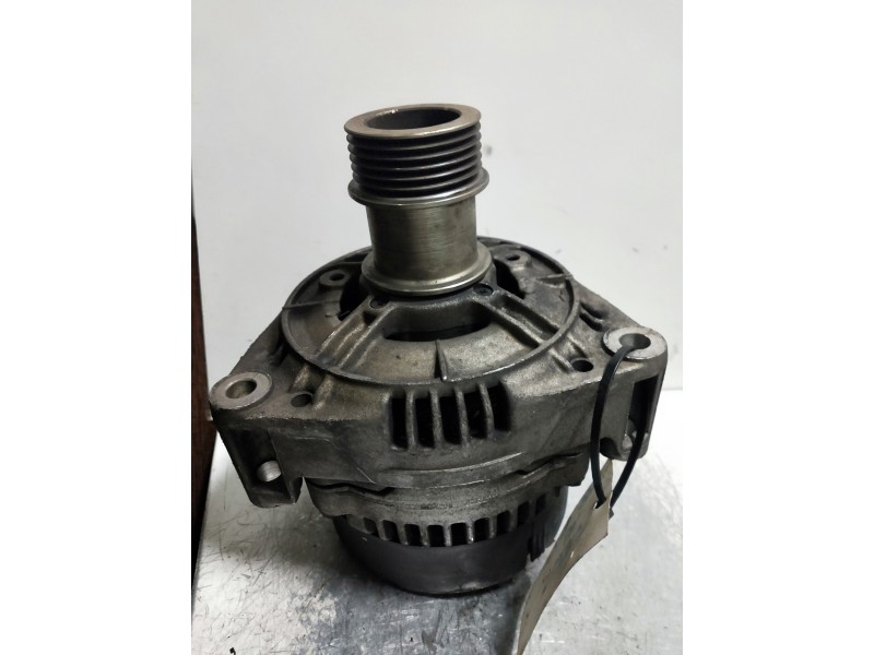 Recambio de alternador para saab 9-5 station wagon 2.0 t se sport edition referencia OEM IAM 0123510086  